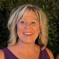 Sitter Profile Image: Deborah J.