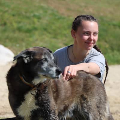 Sitter Profile Image: Adélaïde G.