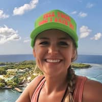 Sitter Profile Image: Lindsey D.