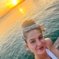 Sitter Profile Image: Mackenzie B.