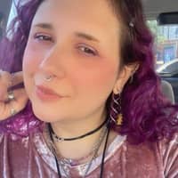 Sitter Profile Image: Amanda F.