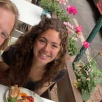 Sitter Profile Image: Laura M.