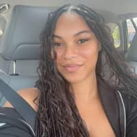 Sitter Profile Image: Taylor M.