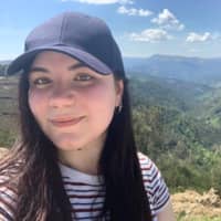 Sitter Profile Image: Beatriz G.