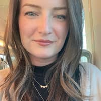 Sitter Profile Image: Holly O.