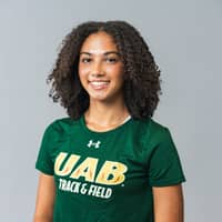 Sitter Profile Image: Juliana P.