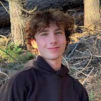 Sitter Profile Image: Derek S.