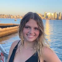 Sitter Profile Image: Samantha W.