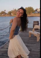 Sitter Profile Image: Isabella C.