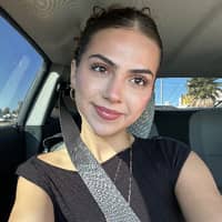 Sitter Profile Image: Renata A.