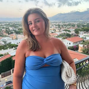 Sitter Profile Image: Carina Marie Walsig S.