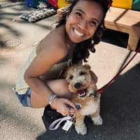 Sitter Profile Image: Lucy K.