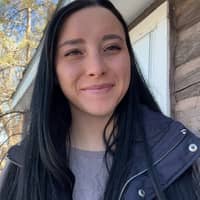 Sitter Profile Image: Grace W.