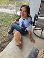 Sitter Profile Image: Yesenia V.