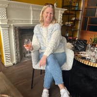 Sitter Profile Image: Susan F.