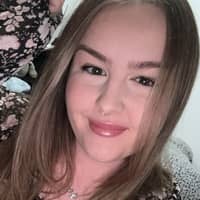 Sitter Profile Image: Mia J.