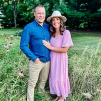 Sitter Profile Image: Julie & Jon K.