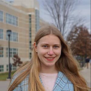 Sitter Profile Image: Anna N.