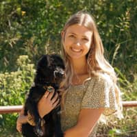 Sitter Profile Image: Ella M.