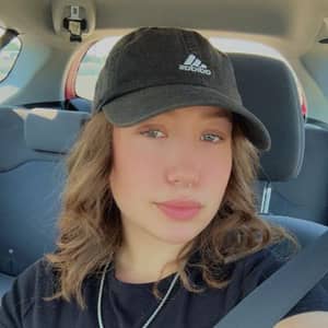 Sitter Profile Image: Lilianais G.