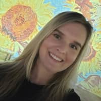 Sitter Profile Image: Lindy S.