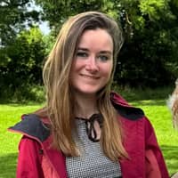 Sitter Profile Image: Holly W.