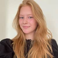 Sitter Profile Image: Lola A.