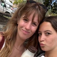 Sitter Profile Image: Laurel H.