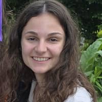 Sitter Profile Image: Acacia L.