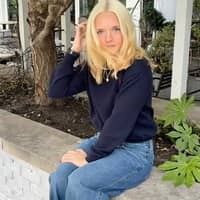 Sitter Profile Image: Olivia B.