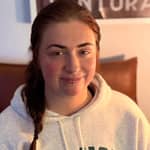 Sitter Profile Image: Julia H.