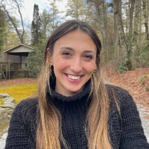 Sitter Profile Image: Olivia G.