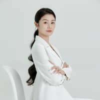 Sitter Profile Image: QIANQIAN Z.