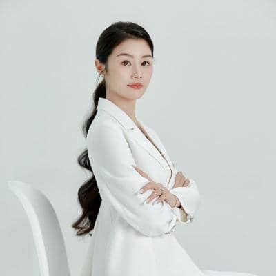 Sitter Profile Image: QIANQIAN Z.