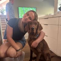 Sitter Profile Image: Isabelle C.