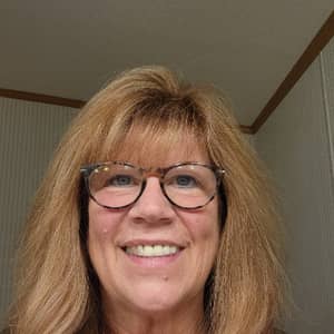 Sitter Profile Image: Evelyn C.