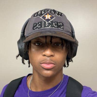 Sitter Profile Image: Donavan S.