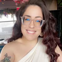 Sitter Profile Image: Andrea V.