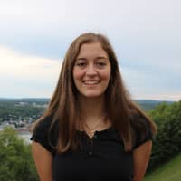 Sitter Profile Image: Isabella H.