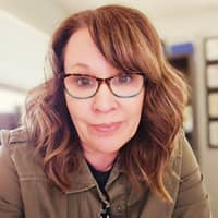 Sitter Profile Image: Dena F.