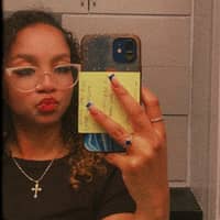 Sitter Profile Image: Esteisy D.