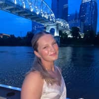 Sitter Profile Image: Courtney W.