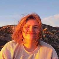 Sitter Profile Image: Erin S.