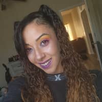 Sitter Profile Image: Naomi R.