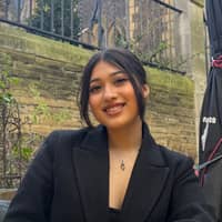 Sitter Profile Image: Isabella A.