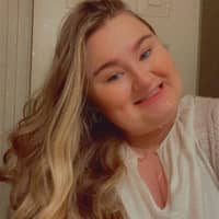 Sitter Profile Image: Abigail W.