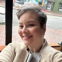 Sitter Profile Image: Sarah D.