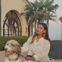 Sitter Profile Image: Astriti D.