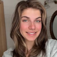 Sitter Profile Image: Chloe T.