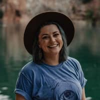 Sitter Profile Image: Lesley S.